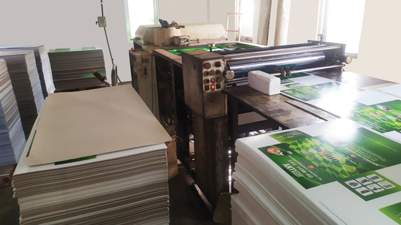 Mesin UV Varnish & Spot UV BEHE